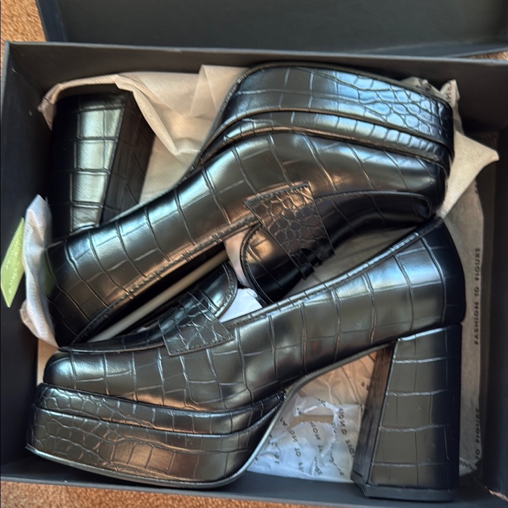 Fashion to Figure Black Embossed Loafers